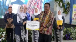 PERAYAAN PUNCAK HUT KE 75 IBI, DIHADIRI BUPATI WAKIL BUPATI SUKABUMI DAN DIISI DENGAN KEGIATAN SANTUNAN